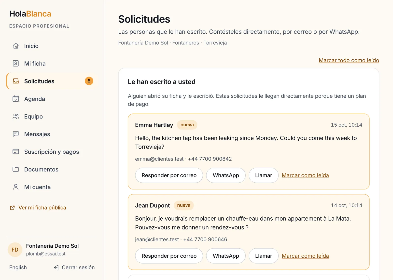 La lista de solicitudes: mensajes de visitantes, con respuesta por correo, WhatsApp o llamada